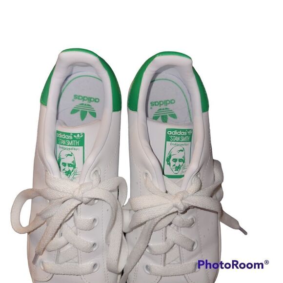 Stan Smith Adidas size 2 1/2. ^ - Picture 2 of 9